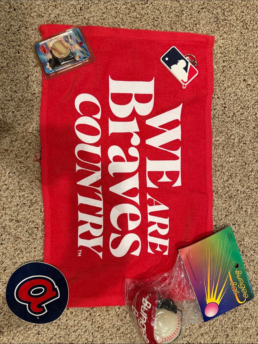 Atlanta Braves Fan Pack -Rally Towel, bungee ball, sticker, key chain, light